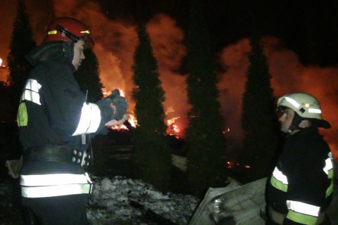 В Карпатах сгорел отель, погиб один человек