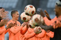 ​Чемпіонат України з футболу повертається: «Шахтар» чи «Динамо»