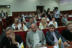 Блок Черновецкого в Киевсовете покинули 17 депутатов(список)