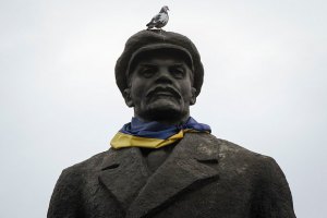 Кириленко предложил создать в Пирогово музей советских памятников