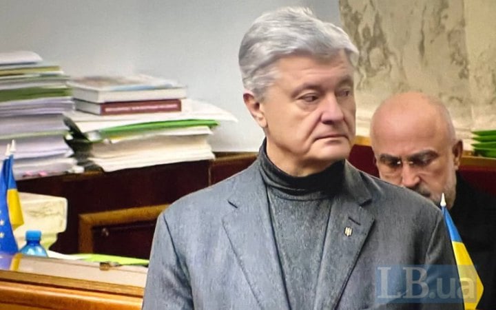 Верховний Суд відмовив Порошенку в скасуванні санкцій РНБО проти нього 