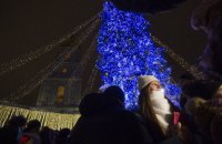 У Києві запалили вогні на головній ялинці країни
