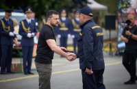 Зеленський привітав бійців ДСНС із професійним святом і нагородив лауреатів Всеукраїнської акції “Герой – рятувальник року”