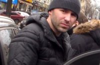 "Батькивщина": "титушка" на дорогом авто наехал на демонстрантов