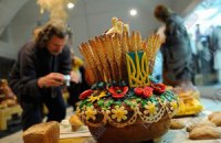 Кабмин: цену на хлеб сдержит высокий урожай 2011 года