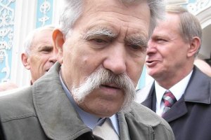 Левко Лукьяненко попал в аварию