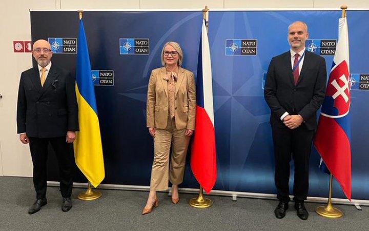 Україна співпрацюватиме із Чехією та Словаччиною при закупці БМП