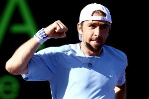 AusOpen: Беккер выиграл свой первый пятисетовый матч 
