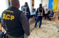 Ректора харьковского вуза и его зама подозревают в получении 300 тыс. гривен взятки