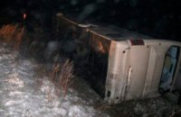 13 пострадавших в ДТП под Красноармейском переведены в Киев