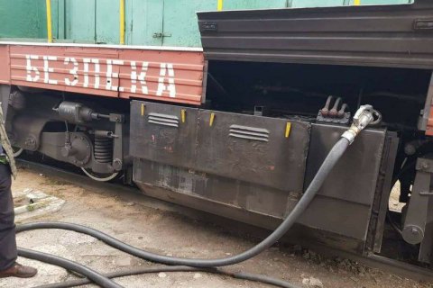 УЗ попробует заправлять локомотивы по-новому для борьбы с воровством дизтоплива