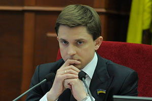 Довгий отправлен в отставку