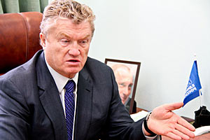 Денонсацию харьковских соглашений даже предполагать абсурдно, - вице-спикер Госдумы