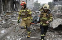 Головне за понеділок, 6 липня: 22 загиблих унаслідок нічної атаки, понад 210 бойових зіткнень, ураження Омського НПЗ