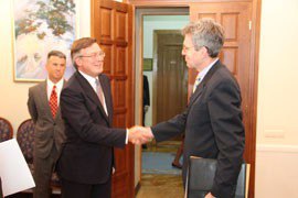 США: Янукович відповідальний за все, що діється в Україні