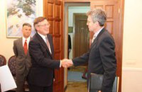 США: Янукович відповідальний за все, що діється в Україні
