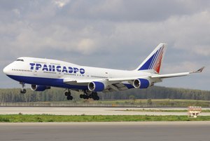 Украина и Россия прекратили авиасообщение 