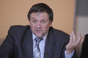 Украинский парламент низведен до уровня органа, штампующего решения Банковой, - политолог