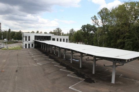Київ повернув Фірташу побудовану разом з ТРЦ автостанцію