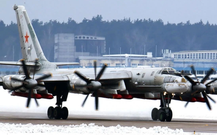 Росія призупинила удари крилатими ракетами по Україні, бо поповнює запаси, − британське Міноборони