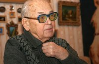Писатель Димаров отказался от врученного Януковичем ордена 