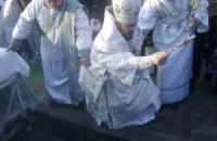В Чечне впервые прошел обряд массового крещения православных