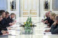 Янукович надеется, что нынешний Европарламент ратифицирует соглашение с ЕС