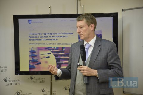 В Швейцарии территориальная оборона - это мост между гражданской и военной властями, - атташе посольства Швейцарии в Украине