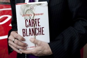В Британии вышла новая книга о Джеймсе Бонде 