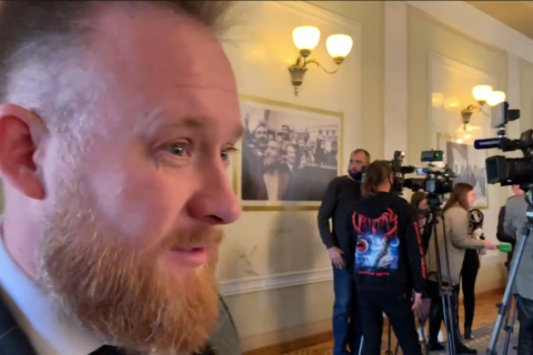 "Це ​порушення Конституції", - нардеп Камельчук про постанову щодо допуску в Раду із COVID-сертифікатом