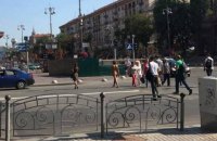 По Києву серед білого дня розгулювала гола жінка. Її забрали до психлікарні