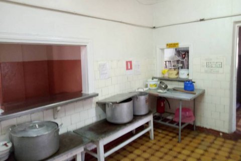 Количество отравившихся в летнем лагере Донецкой области достигло 84 человек