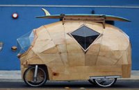 Американец построил жилой веломобиль с туалетом