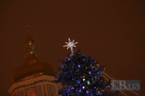 В декабре у украинцев будет две рабочие субботы