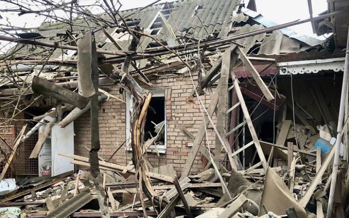 Окупанти вдарили “градами” по Дніпропетровщині, одна людина важко поранена