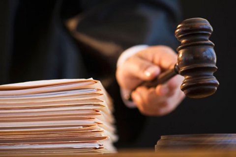 В Германии начался суд над политиком, известным визитами в Крым
