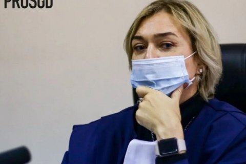 До бази "Миротворця" за "фабрикування справ" внесли суддю, яка ухвалила рішення про арешт майна Порошенка