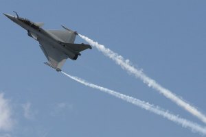  В Ливии закрыли, а затем открыли воздушное пространство над Бенгази