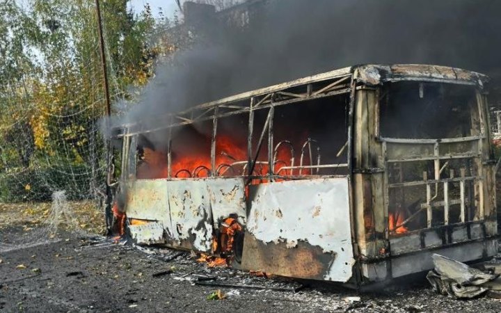 Росія атакувала два автобуси у Краматорську. Загинули десятки людей (оновлено)