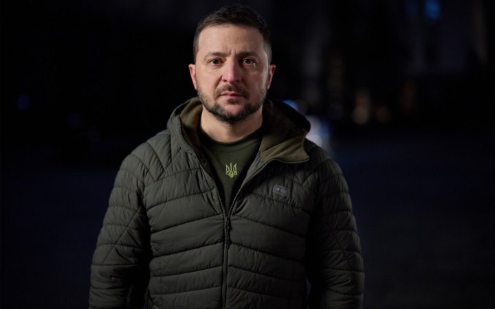 Зеленський привітав українців з Новим роком: нехай 2023-й буде роком повернення