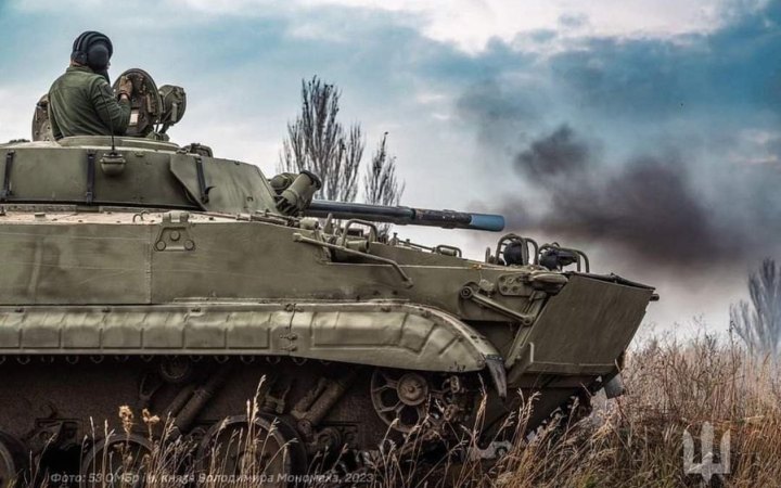 Ворог продовжує спроби оточити Авдіївку, – Генштаб