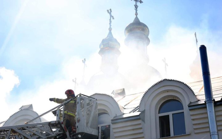У Дніпрі внаслідок пожежі на території храму загинула людина