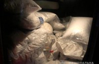 Полиция задержала в Житомирской области микроавтобус с 27 мешками янтаря