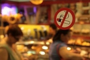 Посетители кафе выходят "покурить" и исчезают, не расплатившись