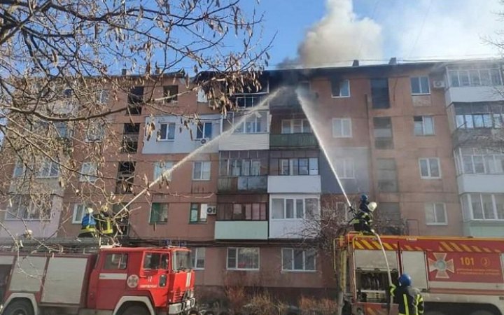 На Луганщині внаслідок обстрілів пошкоджено понад 30 об'єктів