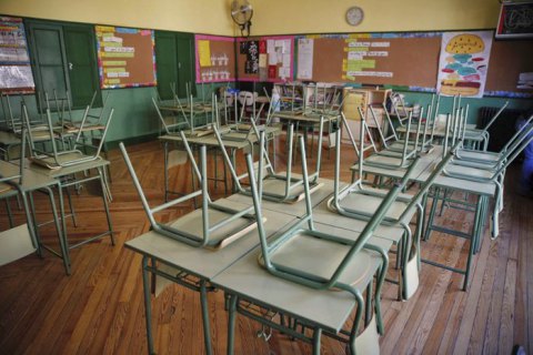 Учебный год в школах завершится дистанционно, - Минобразования 