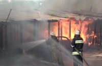 В Запорожье дотла сгорел ночной клуб на пляже