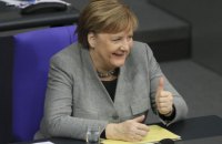 Меркель назвала допустимым производство российской вакцины Sputnik V в Германии