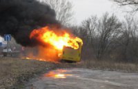 В Лубнах сожгли автобус титушек из Днепропетровска