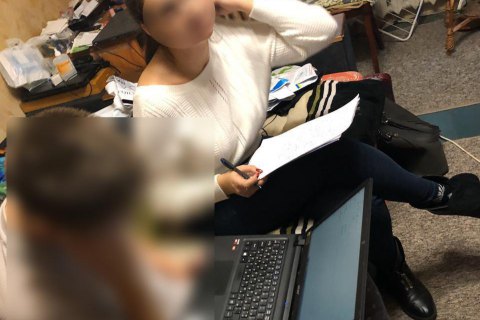 Полиция задержала в Днепре двух подростков, которые "заминировали" 18 школ